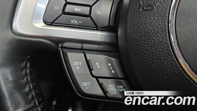 Ford Mustang 2021 — photo 21