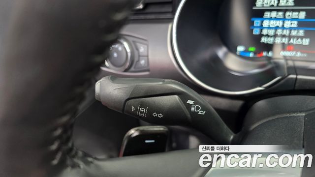 Ford Mustang 2021 — photo 27