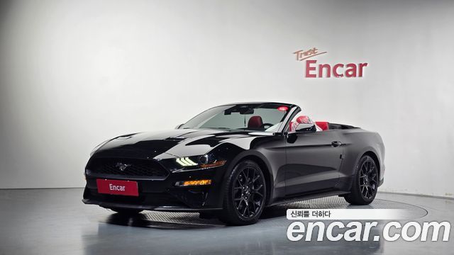 Ford Mustang 2021 — photo 31