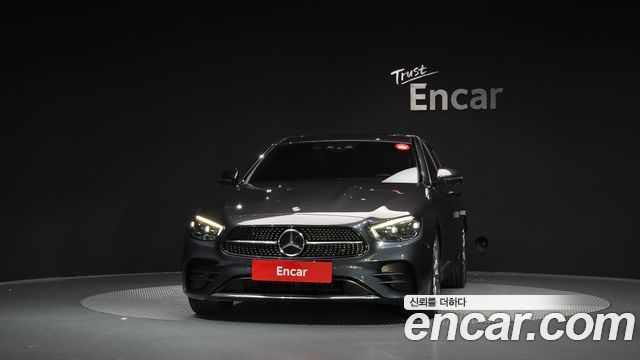 Mercedes-Benz E-Class 2021 — photo 3