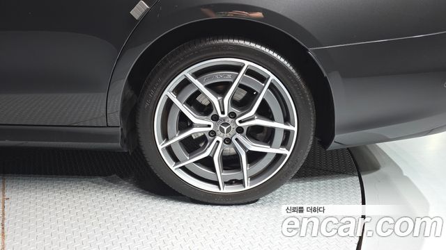 Mercedes-Benz E-Class 2021 — photo 7