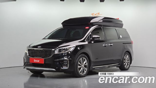 Kia Canival 2019 — photo 1