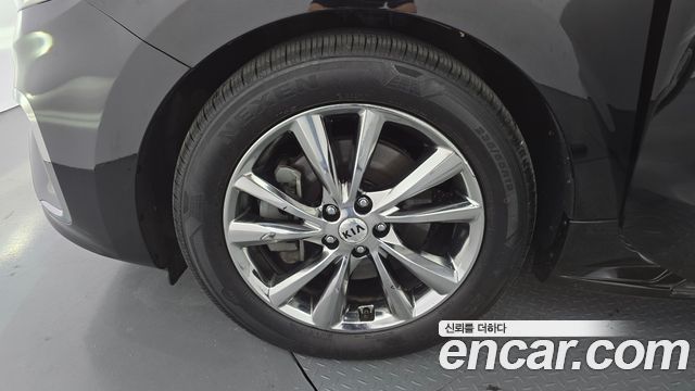 Kia Canival 2019 — photo 5