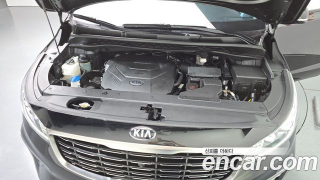 Kia Canival 2019 — photo 6