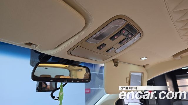 Kia Canival 2019 — photo 17