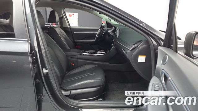 Hyundai Sonata 2021 — photo 11