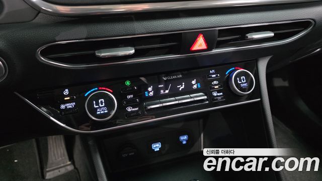 Hyundai Sonata 2021 — photo 17