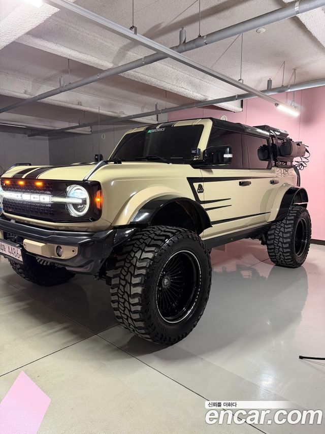 Ford Bronco 2022 — photo 2