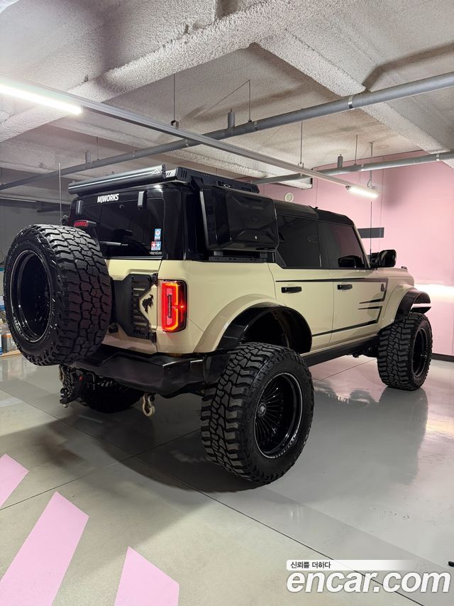 Ford Bronco 2022 — photo 3