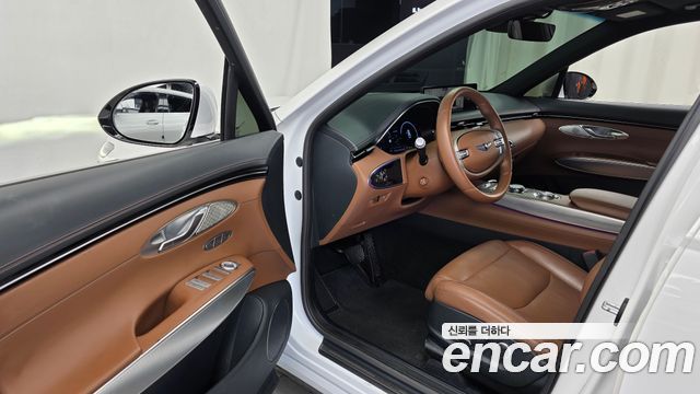 Genesis GV70 2021 — photo 13