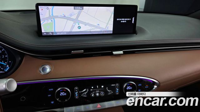 Genesis GV70 2021 — photo 19