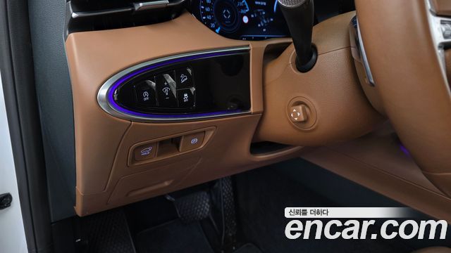 Genesis GV70 2021 — photo 24