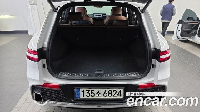 Genesis GV70 2021 — photo 26