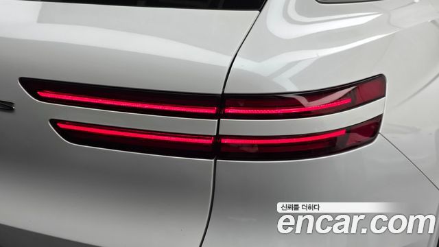 Genesis GV70 2021 — photo 9