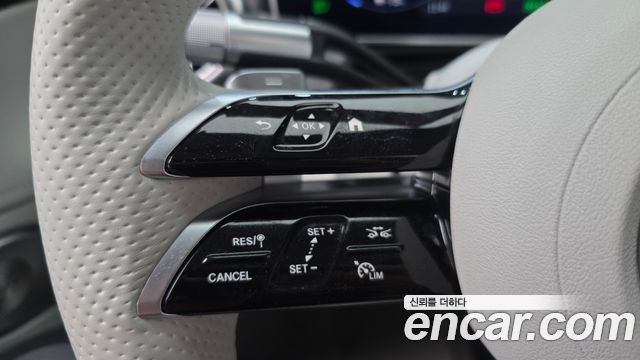 Mercedes-Benz EQS 2022 — photo 24