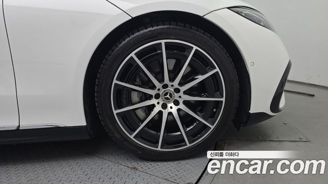 Mercedes-Benz EQS 2022 — photo 7
