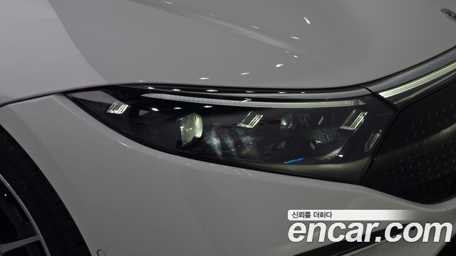 Mercedes-Benz EQS 2022 — photo 8