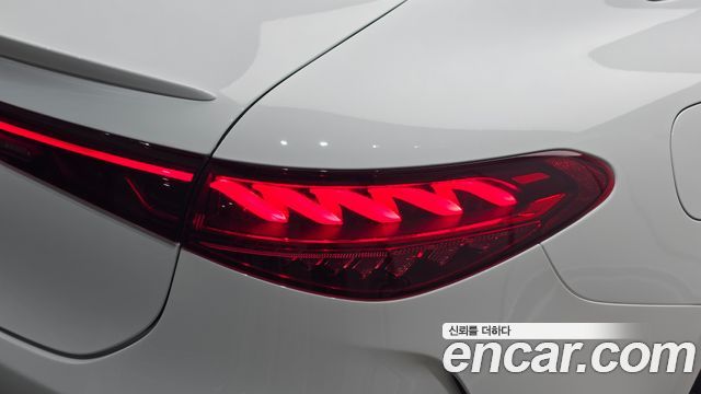 Mercedes-Benz EQS 2022 — photo 9