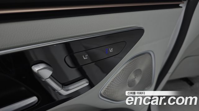 Mercedes-Benz EQS 2022 — photo 27