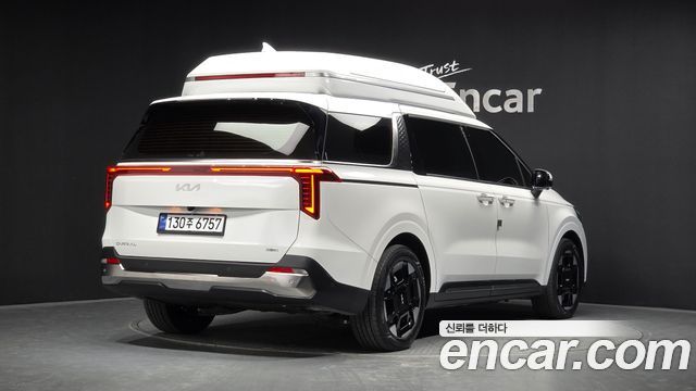 Kia Canival 2025 — photo 2