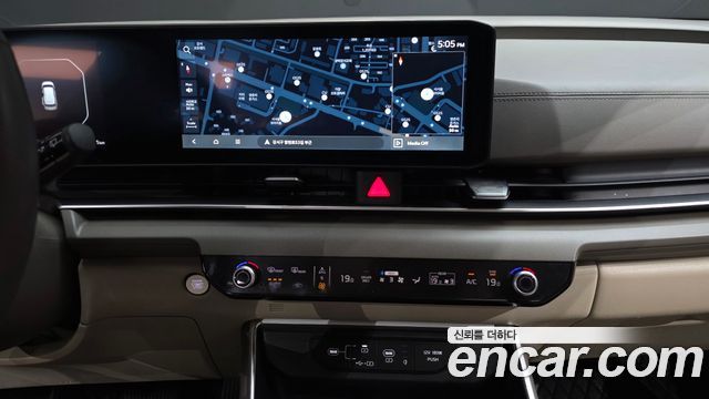 Kia Canival 2025 — photo 20
