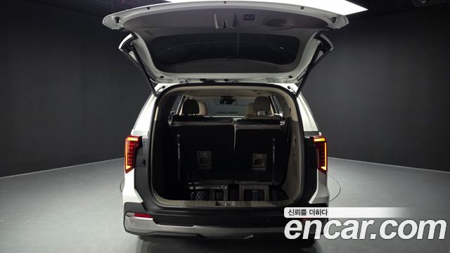 Kia Canival 2025 — photo 26