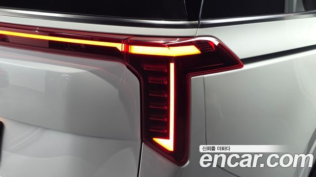 Kia Canival 2025 — photo 9