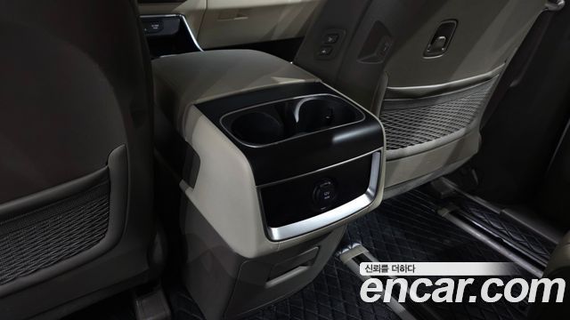 Kia Canival 2025 — photo 33