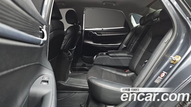 Hyundai Grandeur 2018 — photo 17