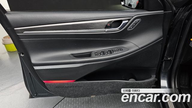 Hyundai Grandeur 2018 — photo 14