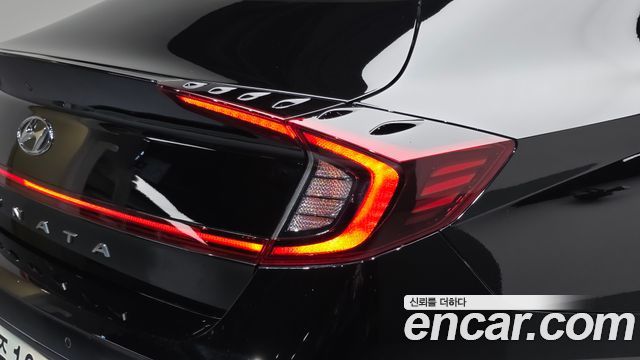 Hyundai Sonata 2022 — photo 9