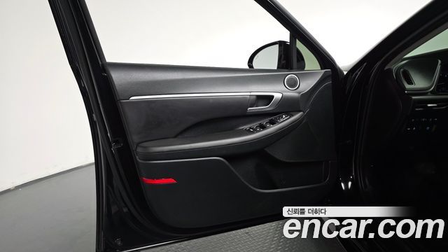 Hyundai Sonata 2022 — photo 14