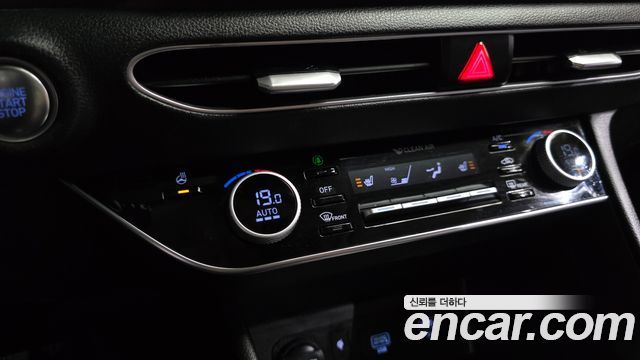 Hyundai Sonata 2022 — photo 32