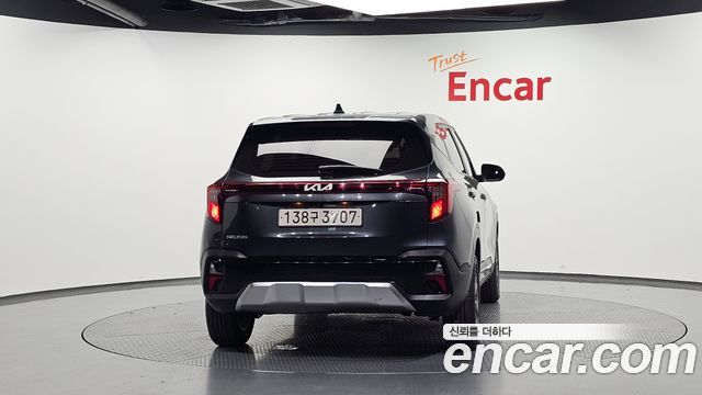 Kia Seltos 2023 — photo 4