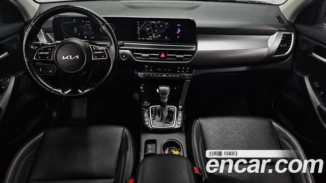Kia Seltos 2023 — photo 10