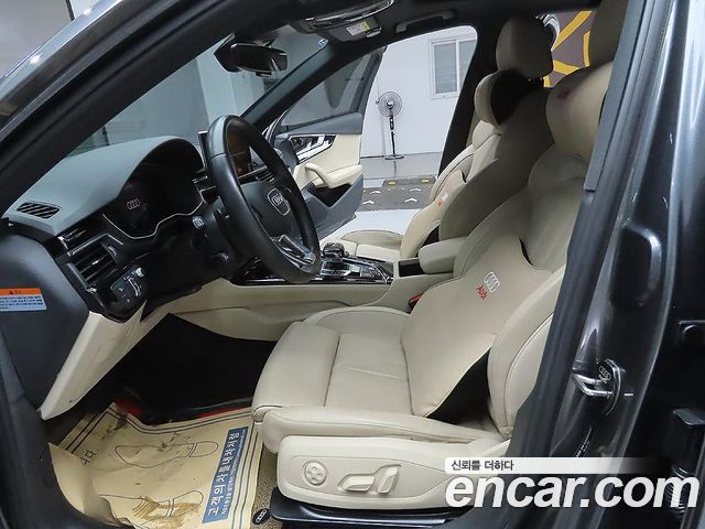 Audi A4 2021 — photo 11