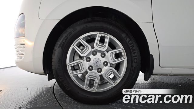 Hyundai Staria 2022 — photo 5