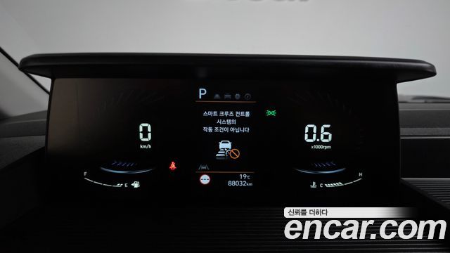 Hyundai Staria 2022 — photo 11