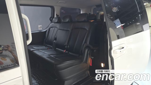 Hyundai Staria 2022 — photo 18