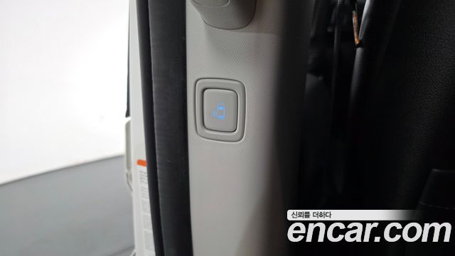 Hyundai Staria 2022 — photo 23