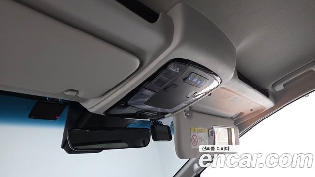 Hyundai Staria 2022 — photo 25