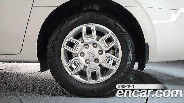 Hyundai Staria 2022 — photo 7