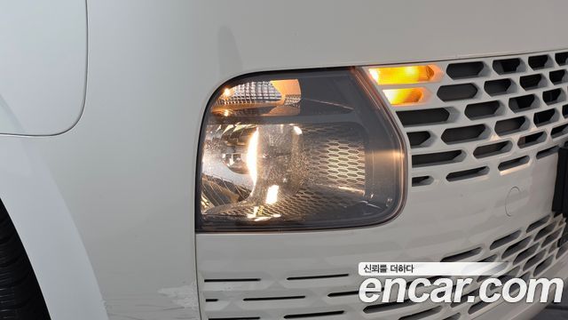 Hyundai Staria 2022 — photo 8