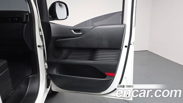 Hyundai Staria 2022 — photo 14