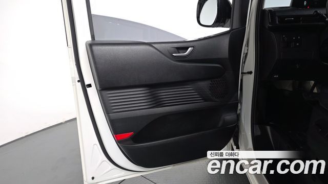 Hyundai Staria 2022 — photo 15