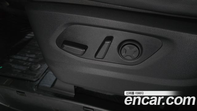 Hyundai Staria 2022 — photo 30