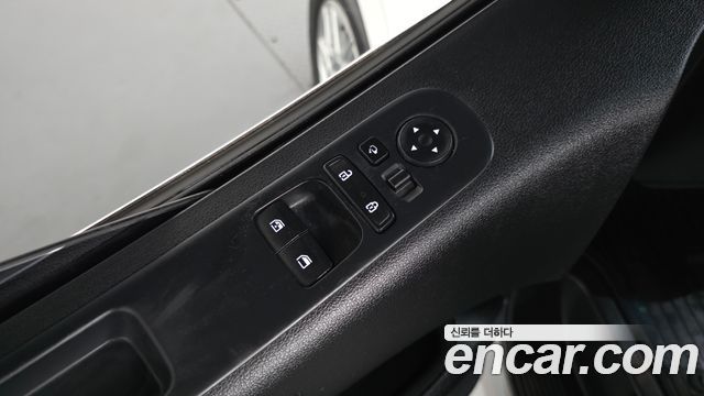 Hyundai Staria 2022 — photo 34