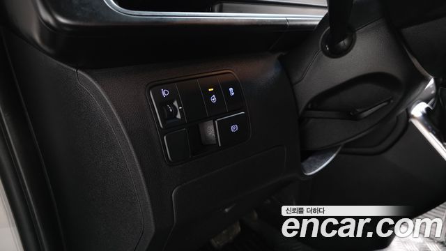 Hyundai Staria 2022 — photo 35