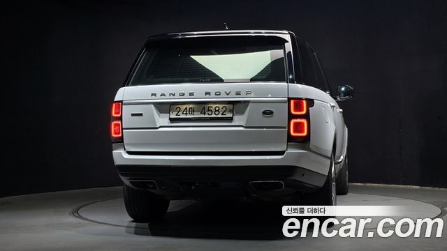 Land Rover Range Rover 2018 — photo 4