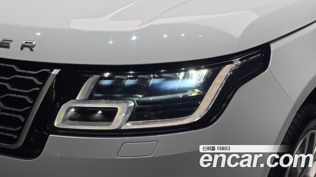 Land Rover Range Rover 2018 — photo 8